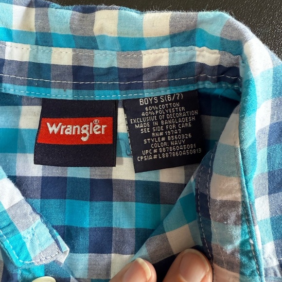 Wrangler Button Down Shirts Bundle - Picture 3 of 9